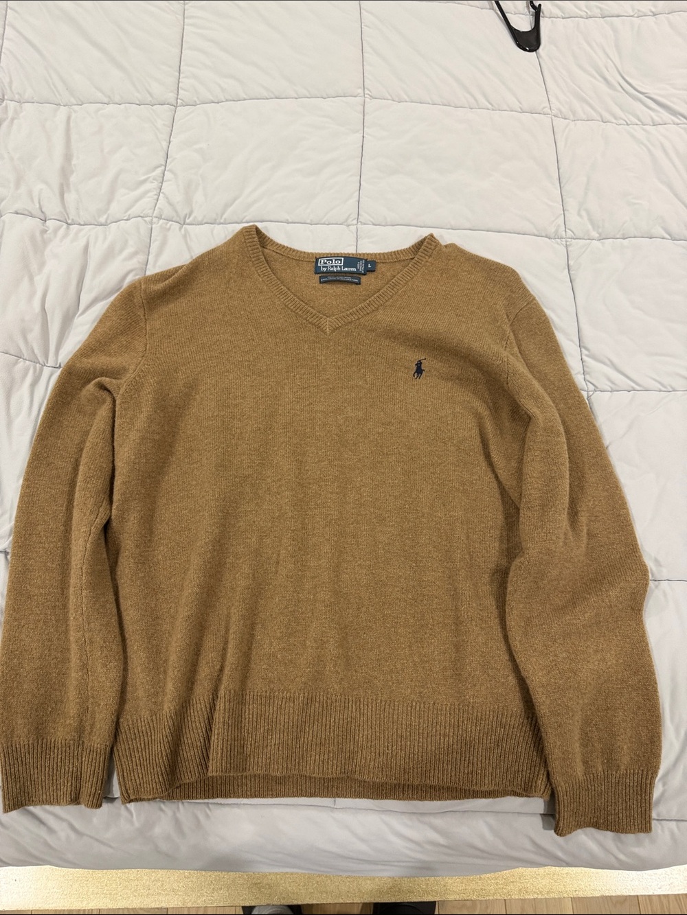 Polo by Ralph Lauren Men's V-Neck Lamb’s Wool Sweater - Camel Brown
